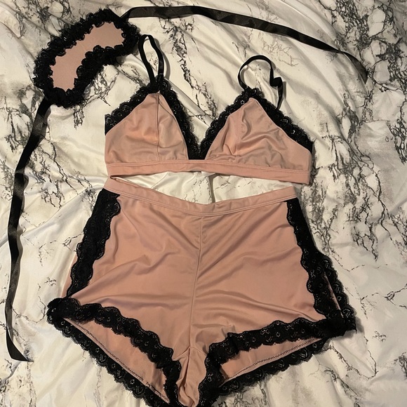 Fashion Nova Other - Pj set